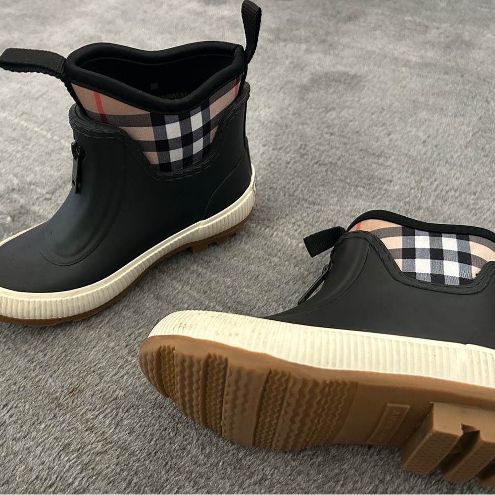 Burberry Black Rain & Snow Boots